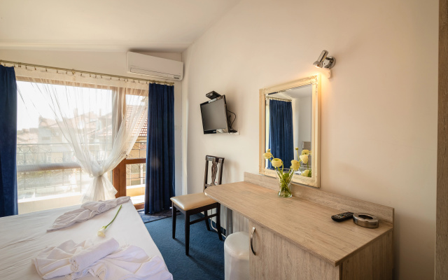 Hotel Zeus