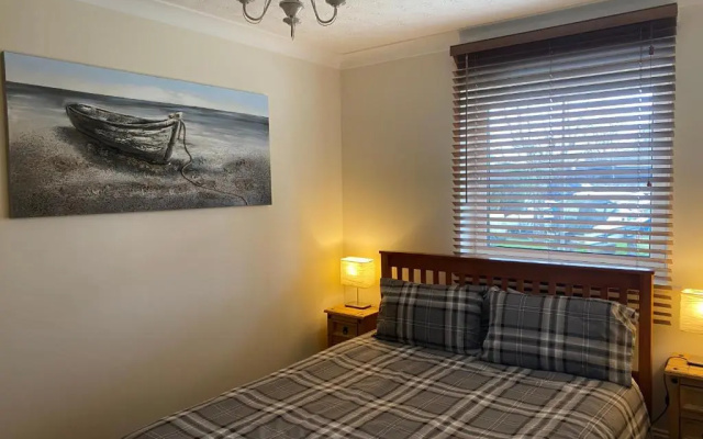 Waterfront House 3 BR Parking St Neots Town Centre