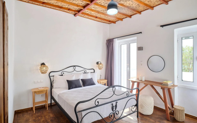 Psathi Beach House