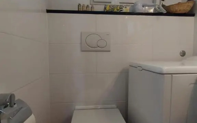 Gl Town Apartment