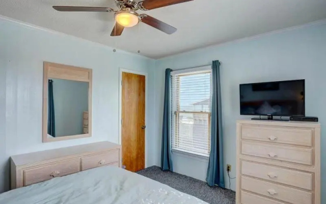7150 - Almost South I