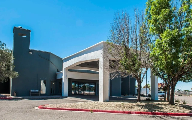 Quality Inn and Suites Albuquerque NM