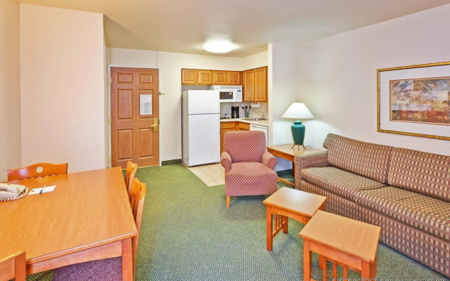 Staybridge Suites Chicago - Glenview by IHG