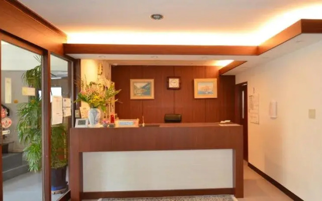Business Hotel Sakigake Honkan