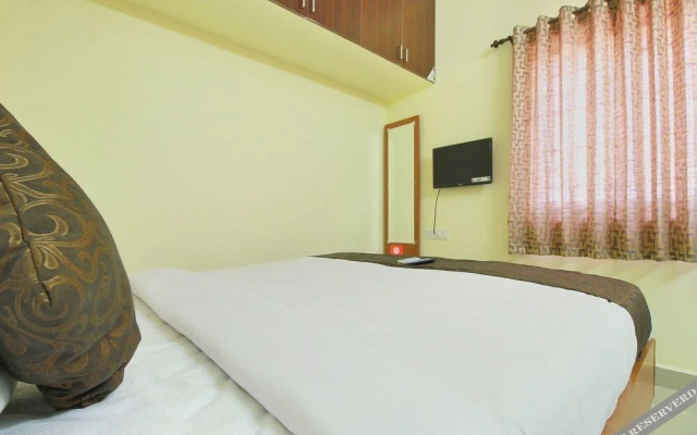 OYO 10792 Vishwa Heights