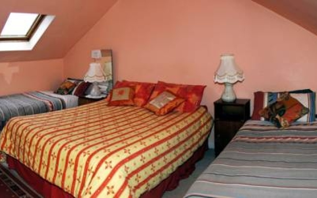 Cesh Corran Town House