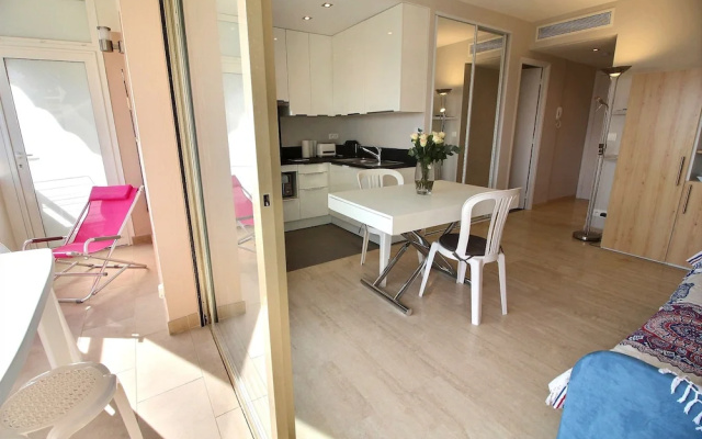 VANEAU - Très joli Lerins studio vue mer rénové