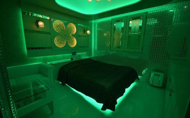 Hotel X - Adult Only