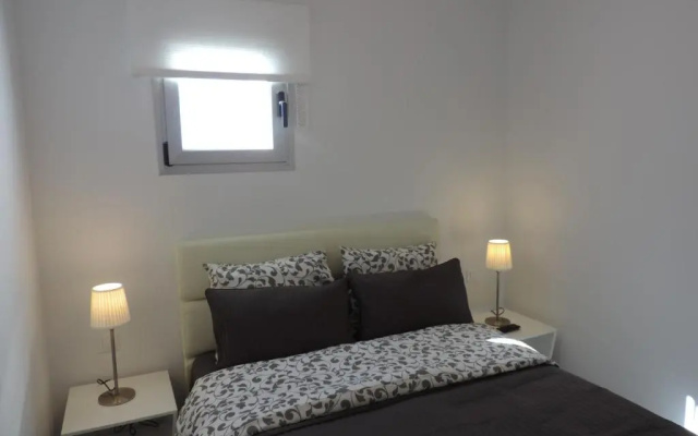Los Gracioseros 209-2bed -1st Floor-A/C-UK TV-WiFi
