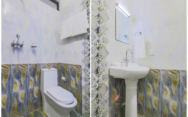 OYO 352 Hotel Konark Inn