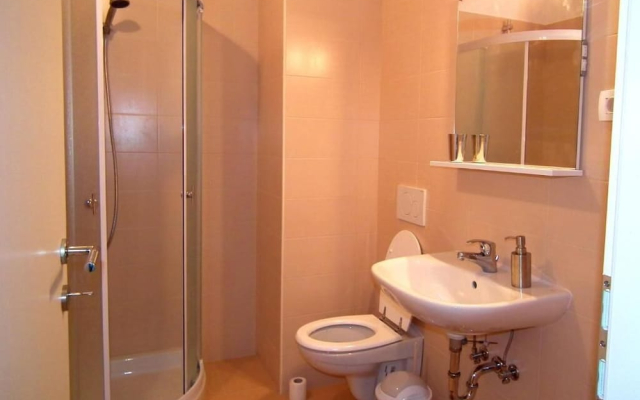 Apartments Ari i Segi