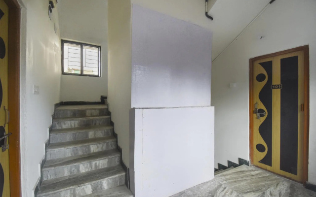 OYO Flagship 71406 Rozette Residency