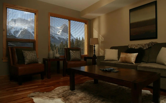 Rundle Cliffs Lodge by Spring Creek Vacation