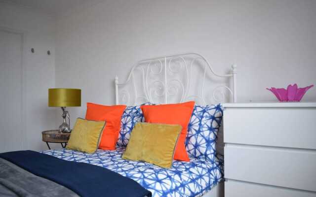 Отель Modern 2 Bedroom Flat Next To Hyde Park Лондон комната для гостей