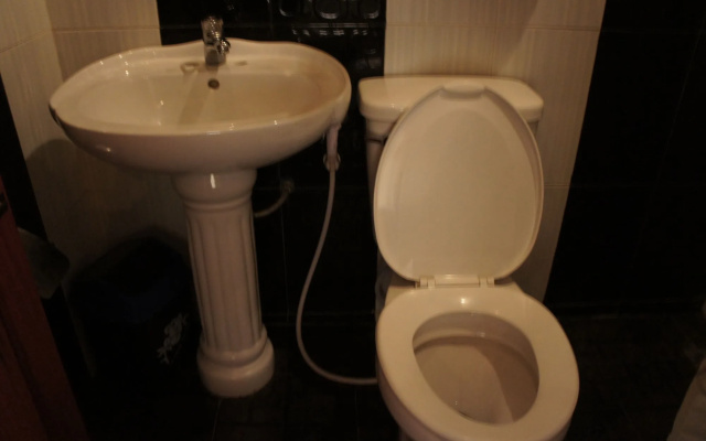 Singharat Guest House