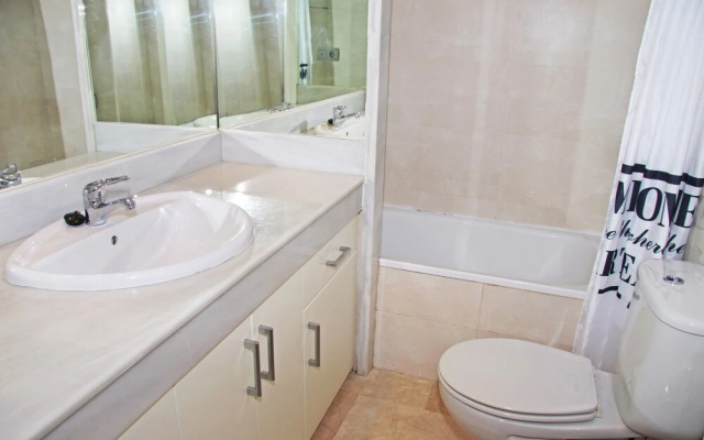 Apartamento Puerta Real Granada Canovas (GC)