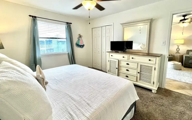 Bayview 30 2 Bedroom Condo