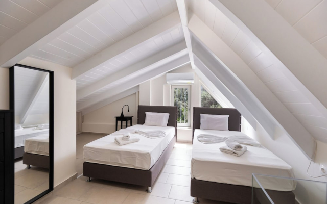 Carmen Sea View Maisonette