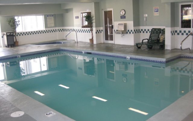 Crystal Inn Hotel & Suites - Logan in Logan, United States of America from 121$, photos, reviews - zenhotels.com pool