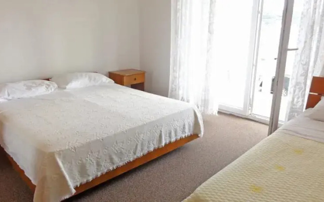 Villa Mira Apartments