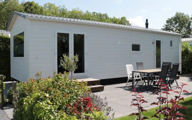 Tidy Chalet with Microwave near Wadden Sea