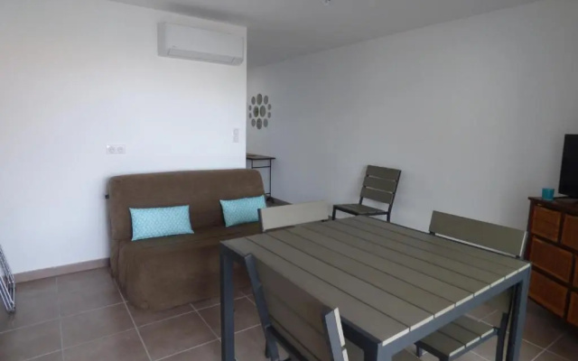 Appartement Saintes-Maries-de-la-Mer, 2 pièces, 4 personnes - FR-1-475-5