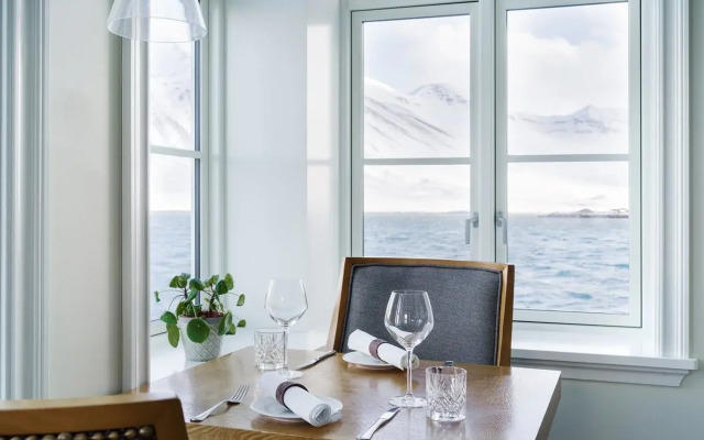 Отель Sigló by Keahotels