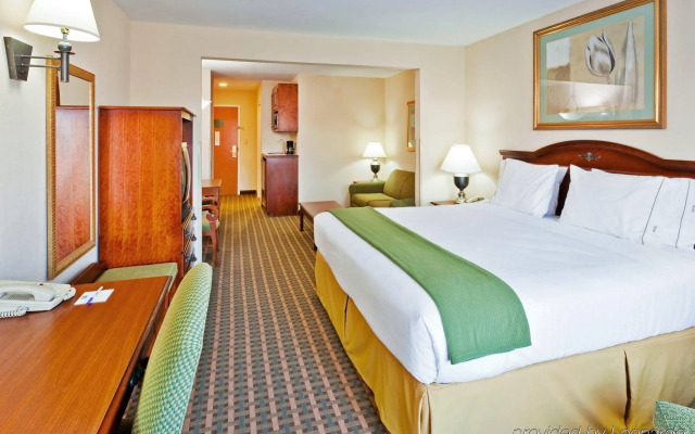 La Quinta Inn & Suites by Wyndham Meridian