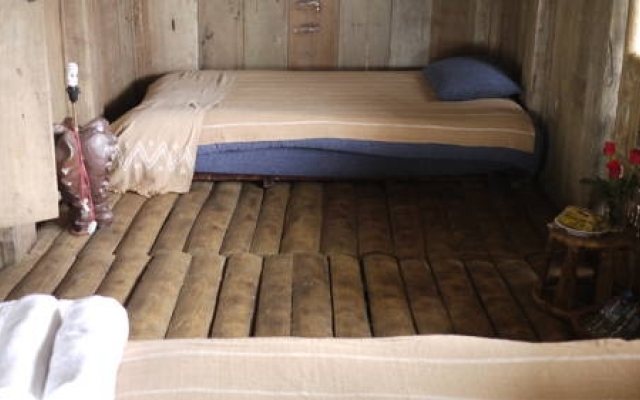 Отель H'mong Mountain Retreat комната для гостей