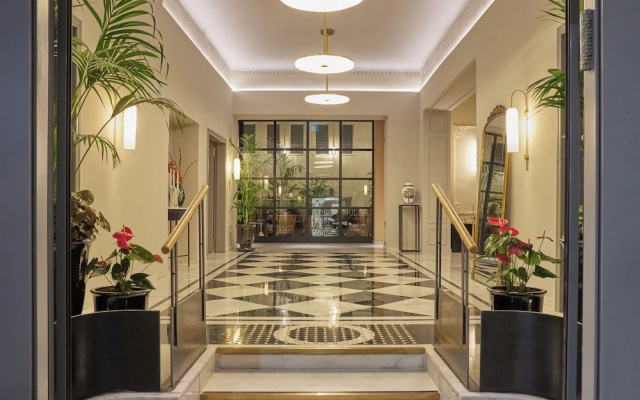 Rephael House Boutique Hotel