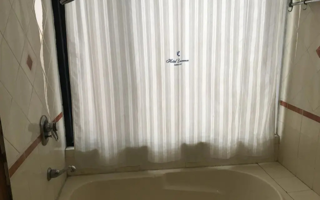 Hotel Lawrence