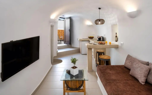 Aegean Mist Luxury Suites