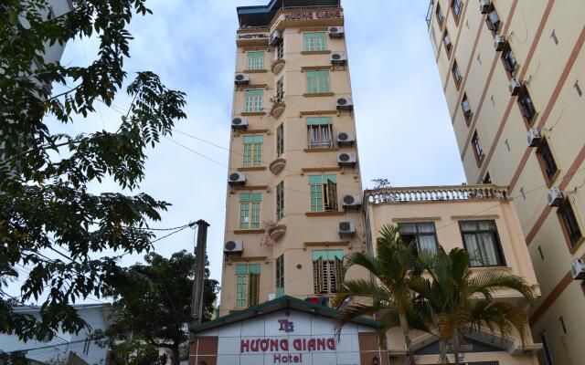 Huong Giang Hotel вид на фасад