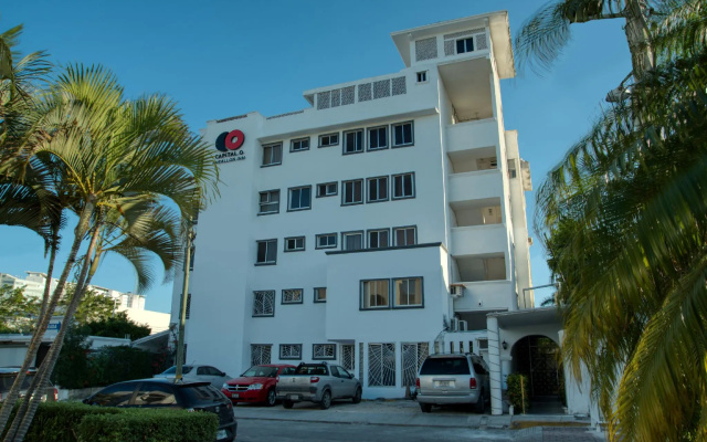 Capital O Farallon Inn