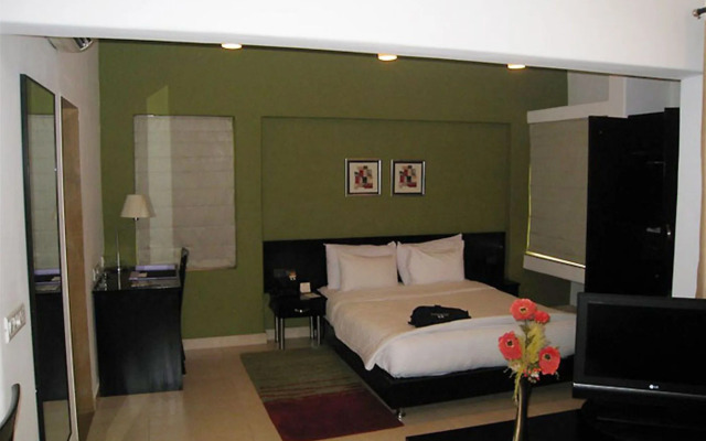 Royal Orchid Golden Suites Pune