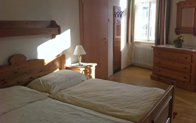 Gasthof Zum Niederhaus - Familie Perthold