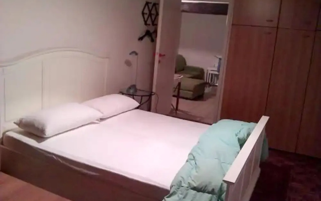 Apartment With 4 Bedrooms in Parma, With Terrace and Wifi