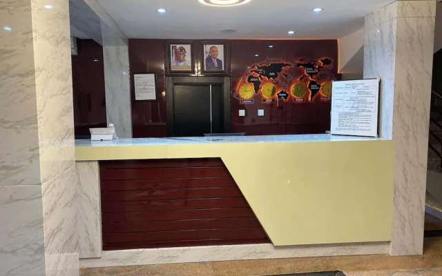 Zustel Hotel