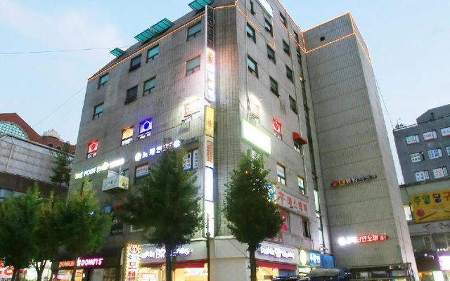 Gangdong (Godeok Station) Woojin(강동(고덕역) 우진)