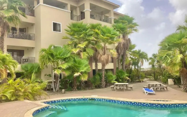 Lovely 2-bedroom condo at Bon Bida Apartments