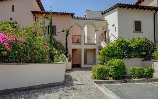 Modern apartment Zygi Aphrodite Hills