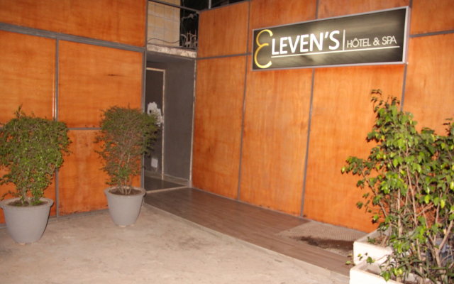 ELEVEN'S Hôtel & Spa in Abidjan, Cote d'Ivoire from 207$, photos, reviews - zenhotels.com hotel front