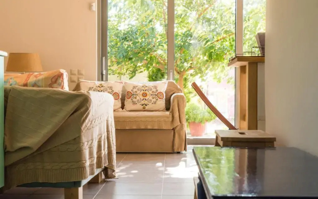 Comfy Kourouta Apartment & Suite