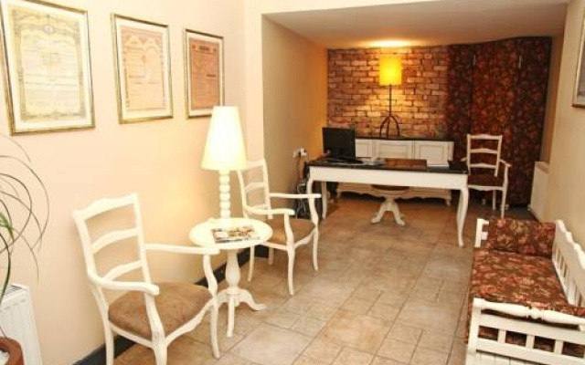 Nevv Apartment