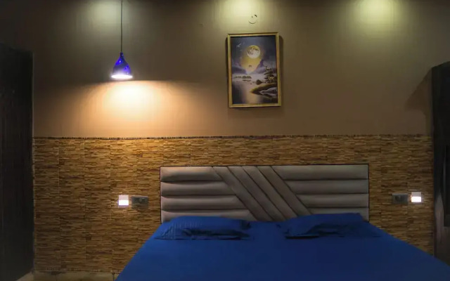 Let'stay- Sector 63A Noida
