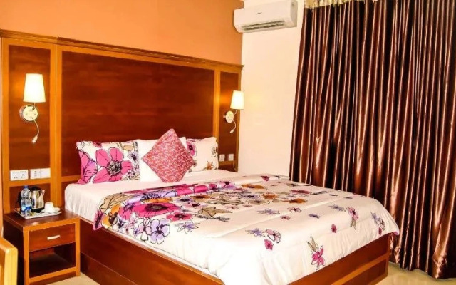 Royal Jatoz Hotels