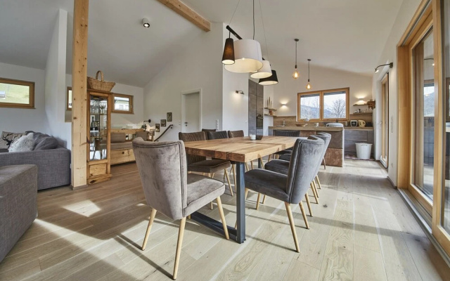 Chalet Pantera by HolidayFlats24