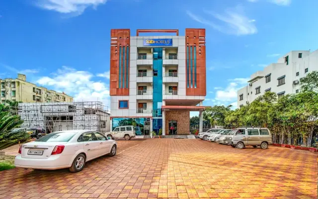 FabHotel Go Shirdi