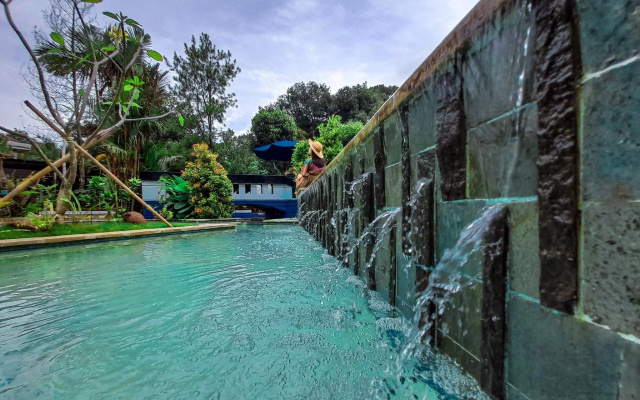 The Jhons Cianjur Aquatic Resort