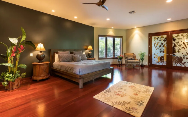 Blue Lagoon 7 Bedrooms 5 Bathrooms Home